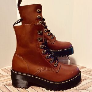 Dr Martens Leona Orleans Leather Heeled Women 8 Boots Butterscotch Lug Platform